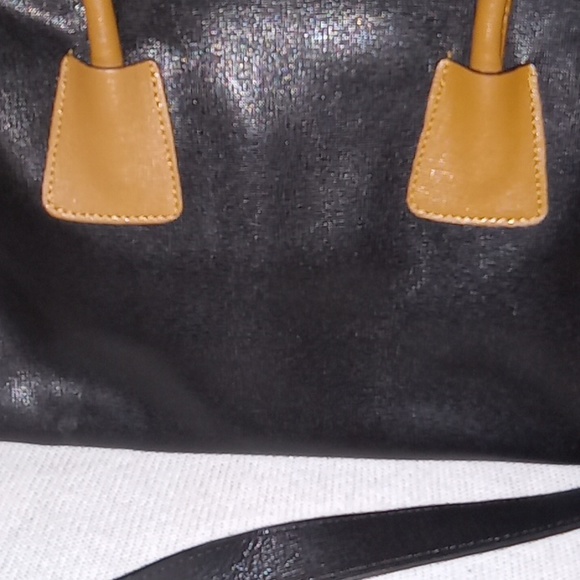 Handbag - Picture 2 of 7